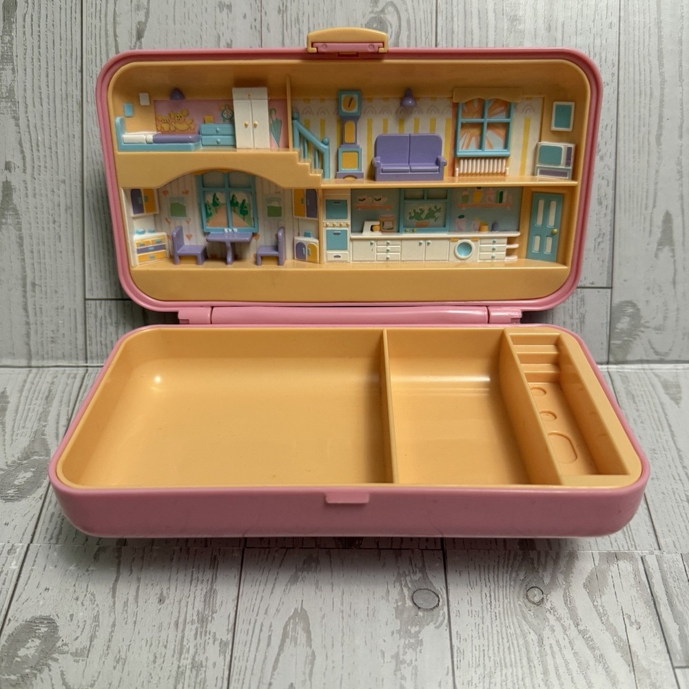 90's Polly‎ Pocket Doll Bluebird Playset House Case Only Apartment Home Vintage